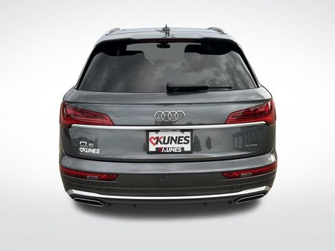 Used 2023 Audi Q5 2.0T Premium Plus w/ Premium Plus Package AWD/4WD image 7