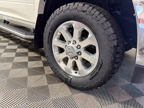Used 2022 RAM 2500 Laramie w/ Chrome Appearance Group AWD/4WD image 2