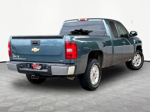 Used 2011 Chevrolet Silverado 1500 LTZ w/ Suspension Package, Off-Road AWD/4WD image 6