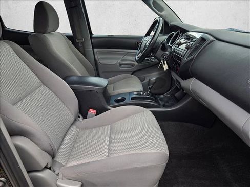 Used 2012 Toyota Tacoma PreRunner w/ Convenience Pkg image 17
