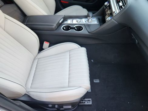 Used 2024 Genesis G70 3.3T Advanced image 11