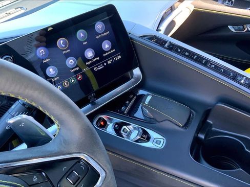 Used 2022 Chevrolet Corvette 3LT w/ Z51 Performance Package image 15