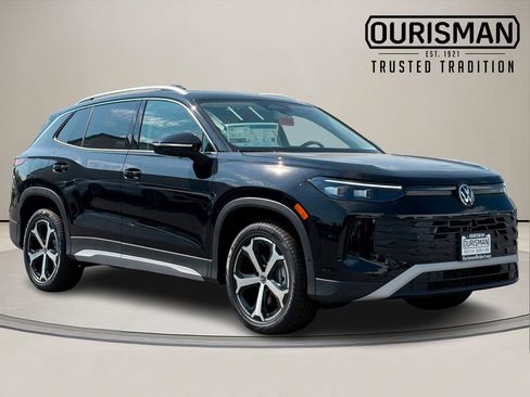 New 2026 Volkswagen Tiguan SE AWD/4WD image 1