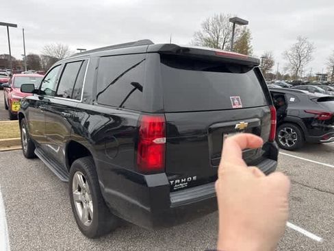 Used 2017 Chevrolet Tahoe LT image 14