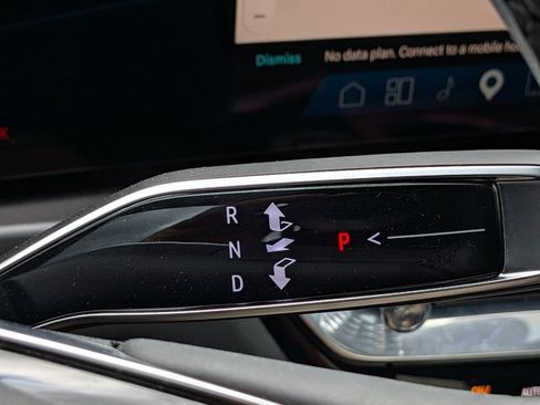 Used 2024 Cadillac Lyriq Tech AWD/4WD image 10