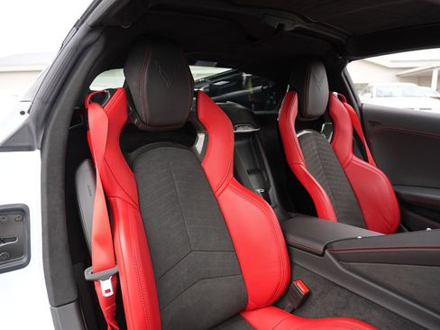 Used 2023 Chevrolet Corvette Stingray Premium Cpe w/ Z51 Performance Package RWD image 14