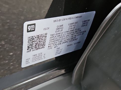 Used 2024 Chevrolet Trax RS w/ Driver Confidence Package FWD image 25