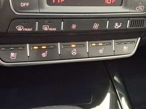 Used 2019 Kia Sorento SX image 25