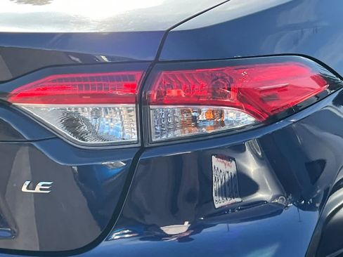 Used 2024 Toyota Corolla LE image 32