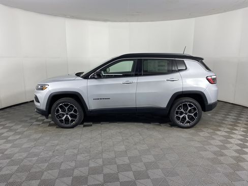 New 2026 Jeep Compass Limited AWD/4WD image 9