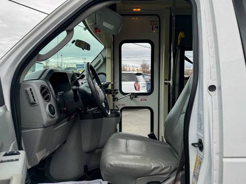 Used 2011 Ford E-350 and Econoline 350 Extended Super Duty w/ PWR Group RWD image 22