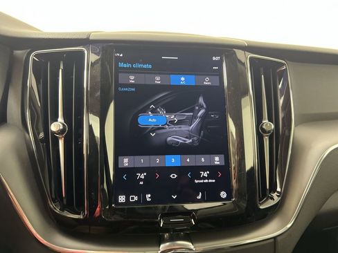 Certified 2025 Volvo XC60 B5 Core w/ Climate Package image 19