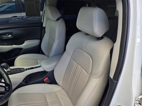 Used 2023 Honda HR-V EX-L image 15