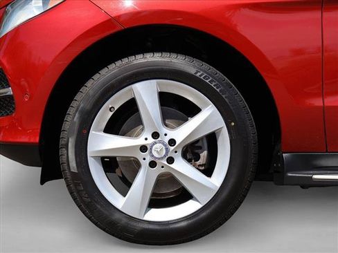 Used 2016 Mercedes-Benz GLE 350 4MATIC w/ Parking Assist Package image 29