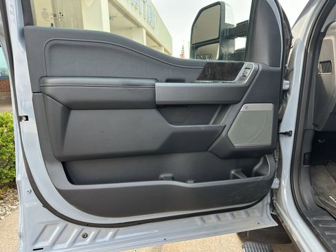 Used 2026 Ford F350 Lariat w/ Lariat Ultimate Package AWD/4WD image 12