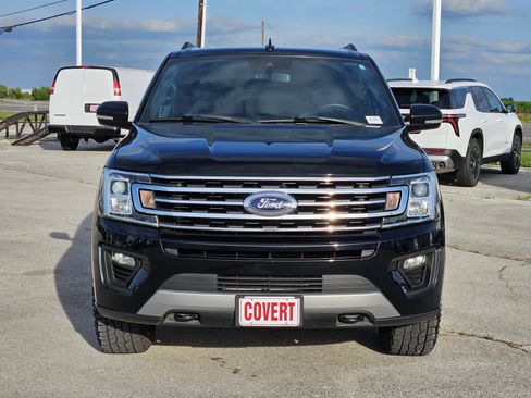 Used 2018 Ford Expedition Max XLT w/ Equipment Group 202A AWD/4WD image 2