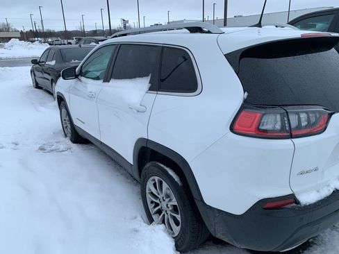 Used 2020 Jeep Cherokee Latitude Lux w/ Comfort/Convenience Group image 4