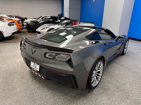 Used 2015 Chevrolet Corvette Z06 w/ 2LZ Preferred Equipment Group RWD image 11