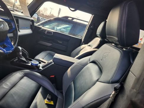 Used 2023 Ford Bronco Outer Banks w/ Sasquatch Package image 9