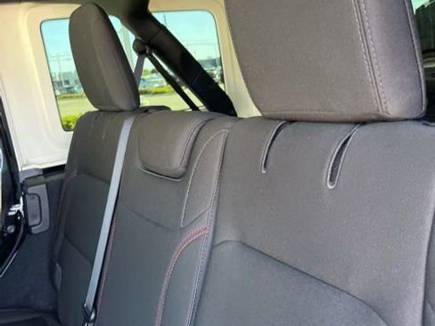 Used 2020 Jeep Wrangler Unlimited Rubicon image 4