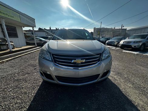 Used 2016 Chevrolet Traverse LT image 7