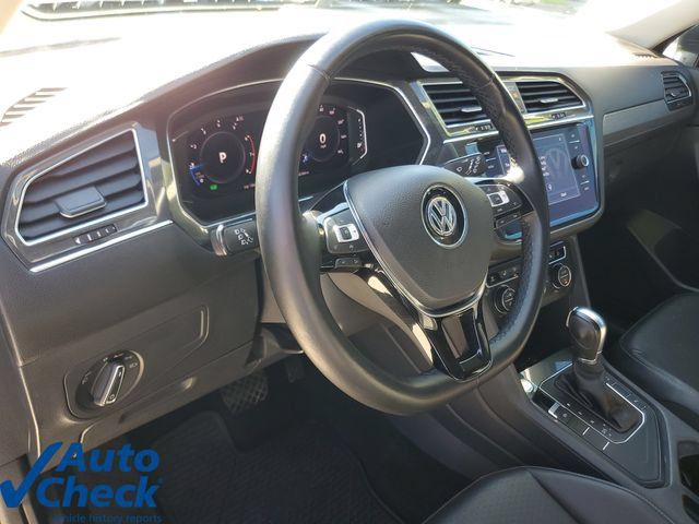 Used 2019 Volkswagen Tiguan SEL FWD image 19