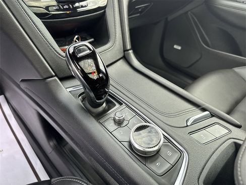 Used 2024 Cadillac XT6 Luxury w/ LPO, Floor Liner Package image 20