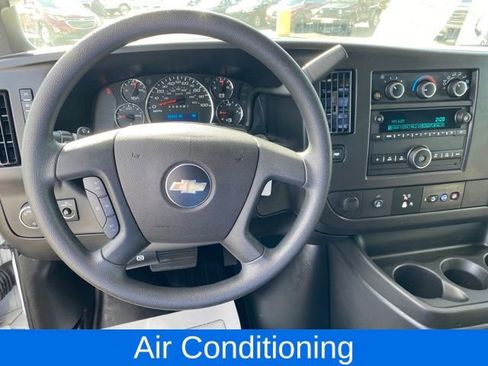 Certified 2024 Chevrolet Express 2500 Work Van w/ Driver Convenience Package image 7