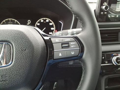 New 2025 Honda Pilot EX-L image 13