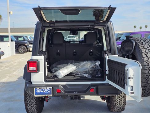 New 2026 Jeep Wrangler Unlimited Sport image 7