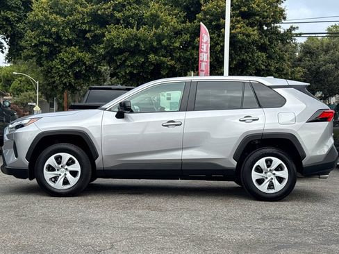 Certified 2024 Toyota RAV4 LE AWD/4WD image 6