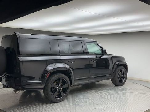 New 2026 Land Rover Defender 130 V8 AWD/4WD image 2