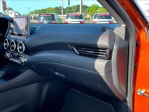 Used 2025 Nissan Sentra SR w/ SR Premium Package FWD image 23