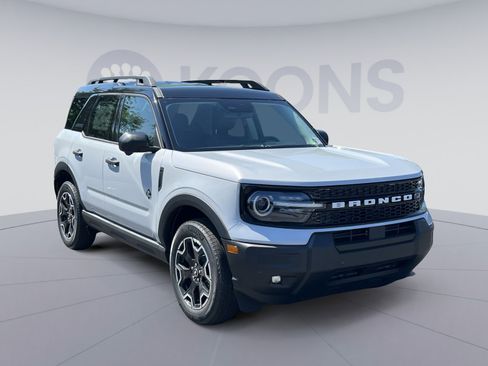 New 2026 Ford Bronco Sport Outer Banks w/ Outer Banks Tech Package+ AWD/4WD image 18