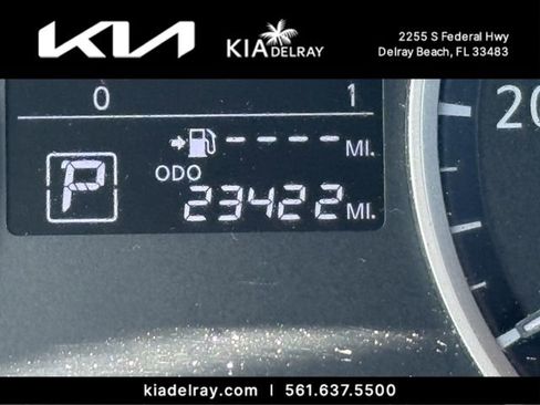 Used 2023 Nissan Kicks S image 30