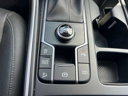 Certified 2024 Kia Sorento S w/ Panoramic Sunroof Package FWD image 30