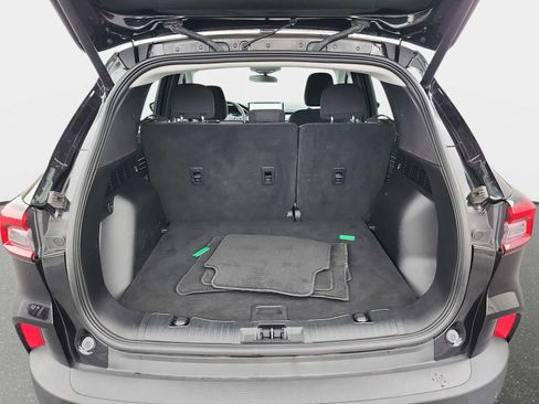 Used 2023 Ford Escape Active w/ Tech Pack #1 AWD/4WD image 16