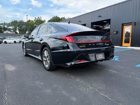 Used 2021 Hyundai Sonata SEL w/ Preferred Accessory Package FWD image 2