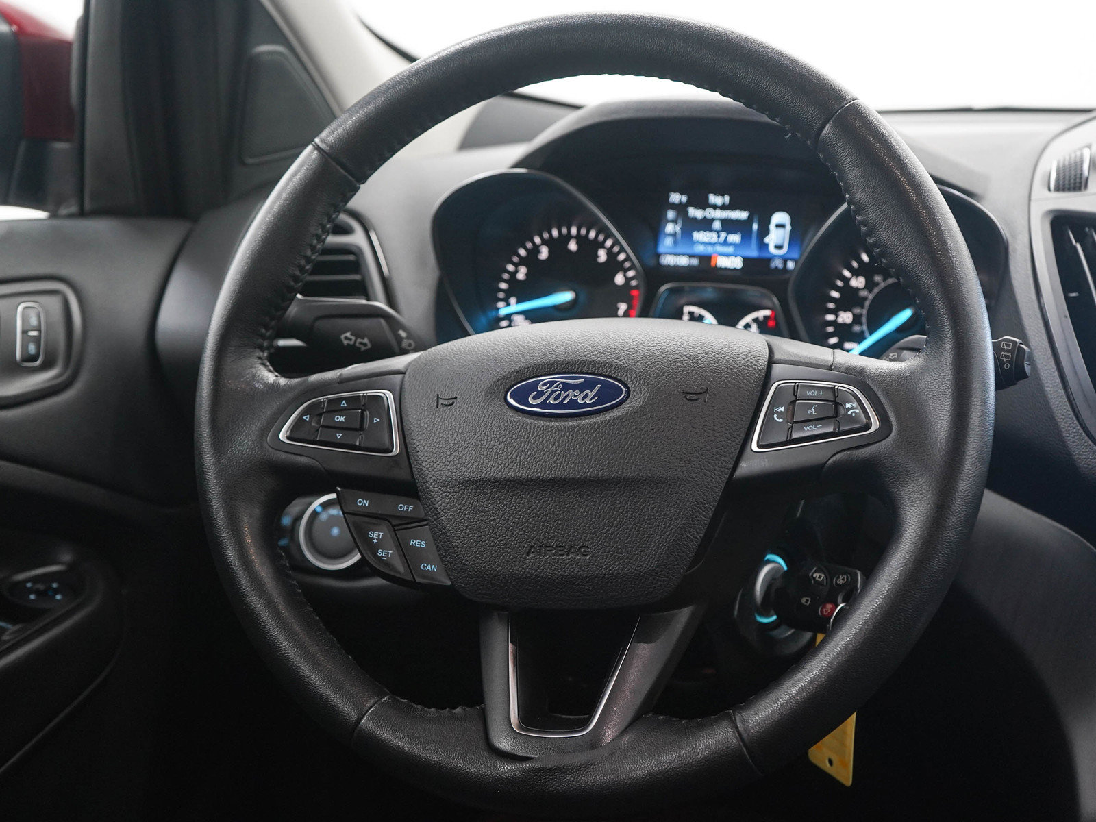 Used 2018 Ford Escape SEL AWD/4WD image 17