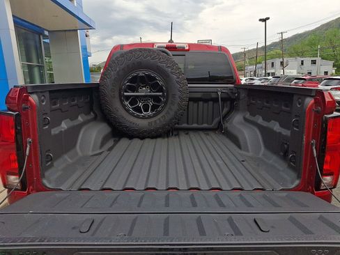 Used 2025 Chevrolet Colorado ZR2 w/ ZR2 Bison Edition AWD/4WD image 29