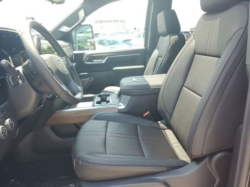 New 2026 Chevrolet Silverado 2500 High Country w/ High Country Premium Package AWD/4WD image 16