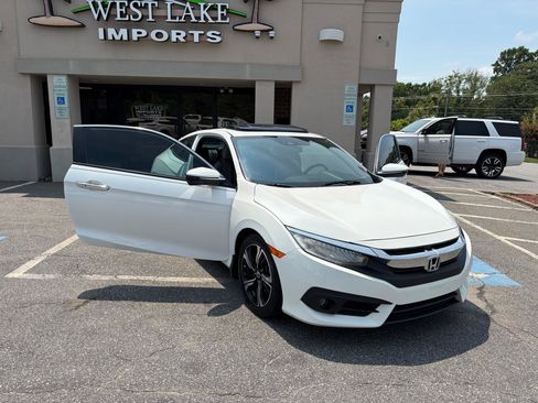 Used 2017 Honda Civic Touring image 20
