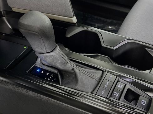 Used 2025 Toyota Camry LE image 24