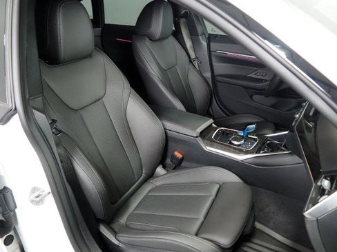Used 2023 BMW i4 eDrive35 w/ Premium Package RWD image 2