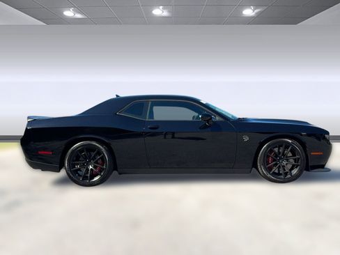 Used 2023 Dodge Challenger SRT Hellcat image 8