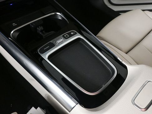 Certified 2025 Mercedes-Benz GLA 250 image 15