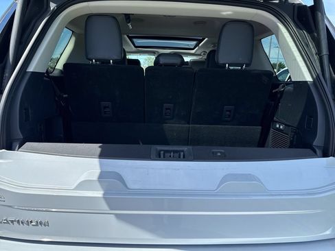 Used 2025 Ford Expedition Platinum AWD/4WD image 20