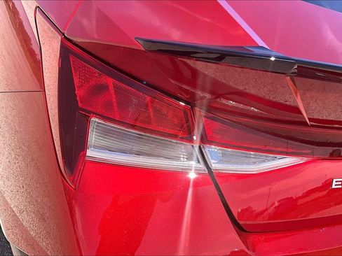 Used 2025 Hyundai Elantra Sport FWD image 27