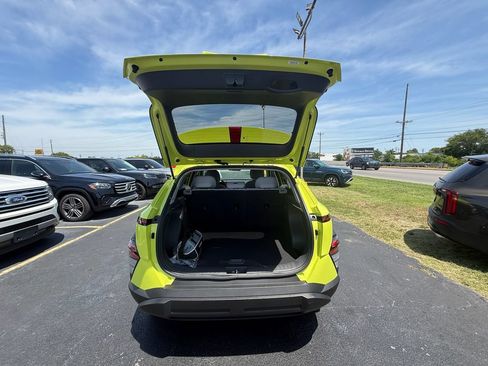 Used 2024 Hyundai Kona SEL w/ Convenience Package AWD/4WD image 5