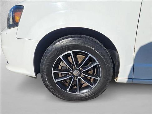 Used 2019 Dodge Grand Caravan GT FWD image 21